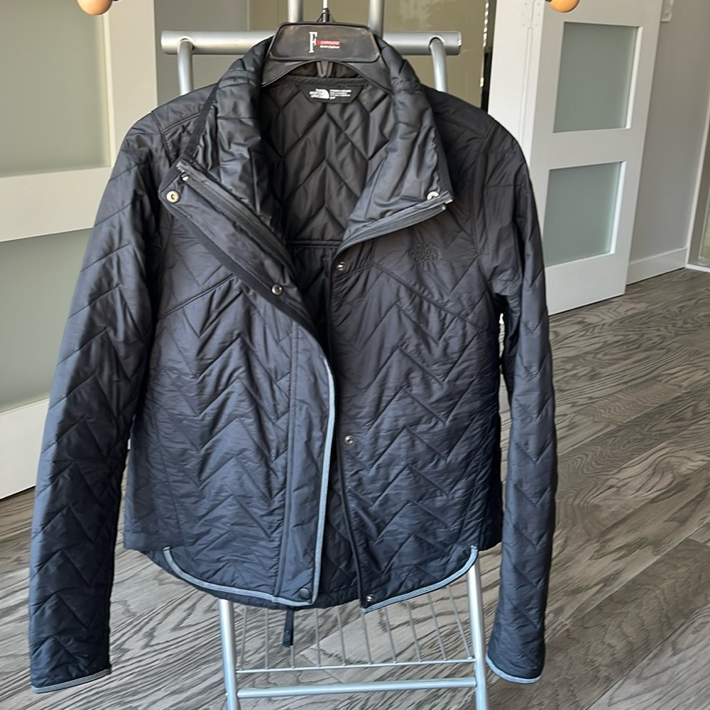 NWOT - North Face light jacket size S